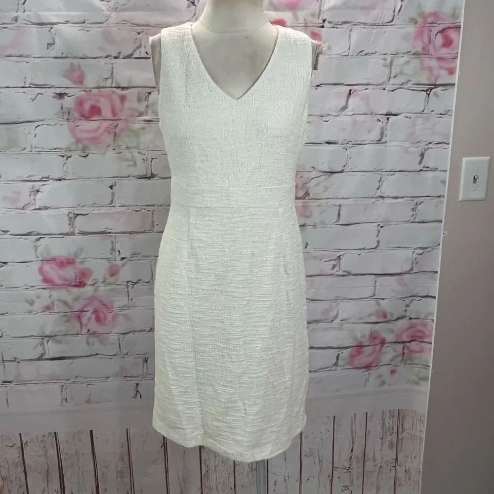🔥🔥 5/$25 sale 🔥🔥 Nicole Miller Women's Sleeveless V-neck Tweed Lightweight dress